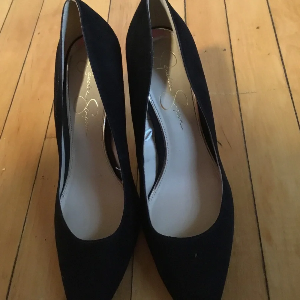 Jessica Simpson - Picture 2 of 3